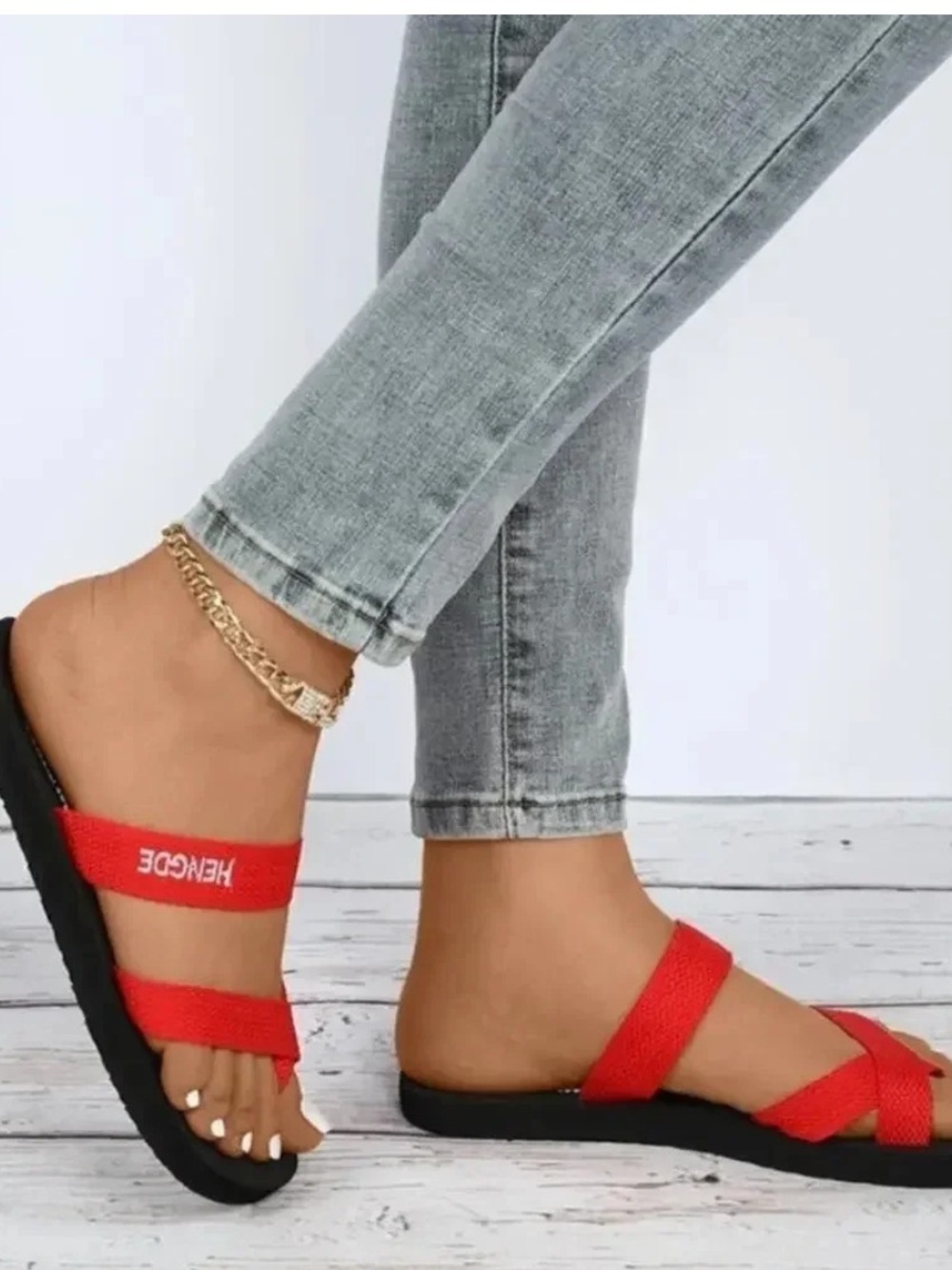 Hengde Red Strap Sandals with Black Footbed